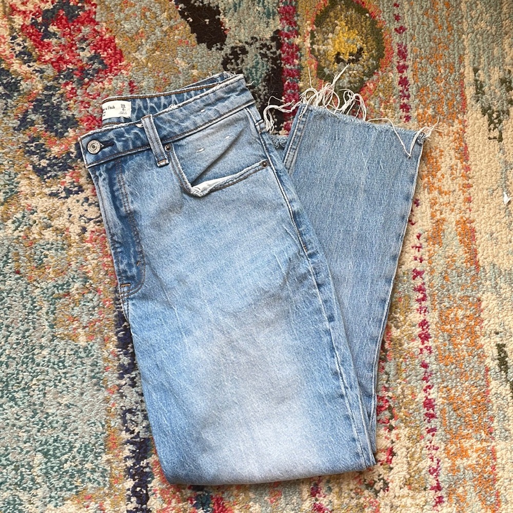 Abercrombie Curve Love jeans! 🌿